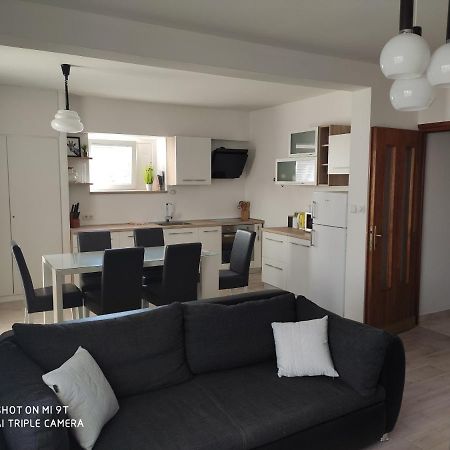 Apartment Sandra Vodice Buitenkant foto