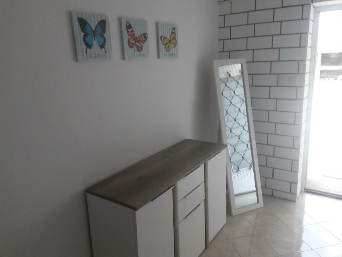 Apartment Sandra Vodice Buitenkant foto